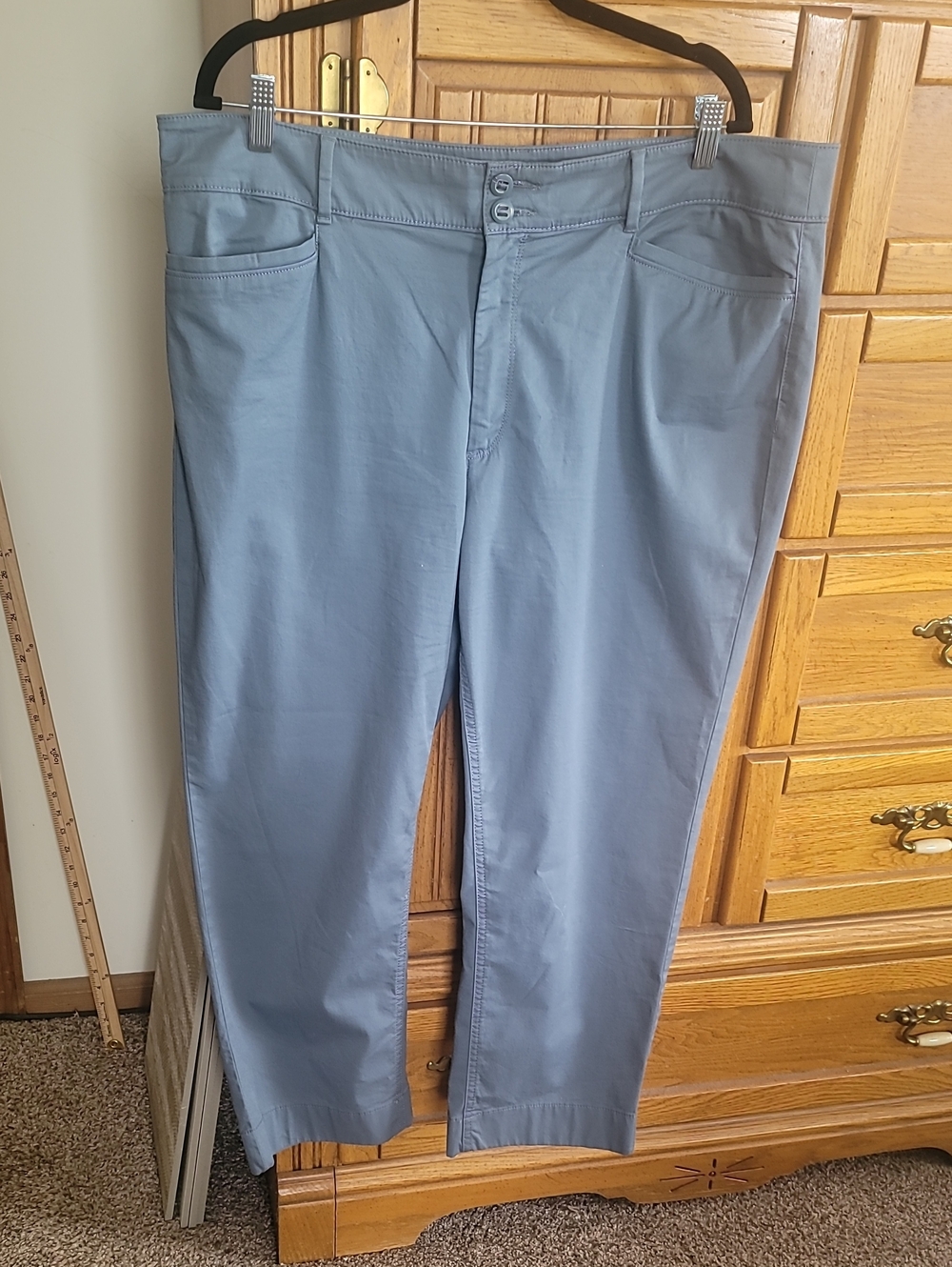 LOFT Slate Blue Pants / Cropped